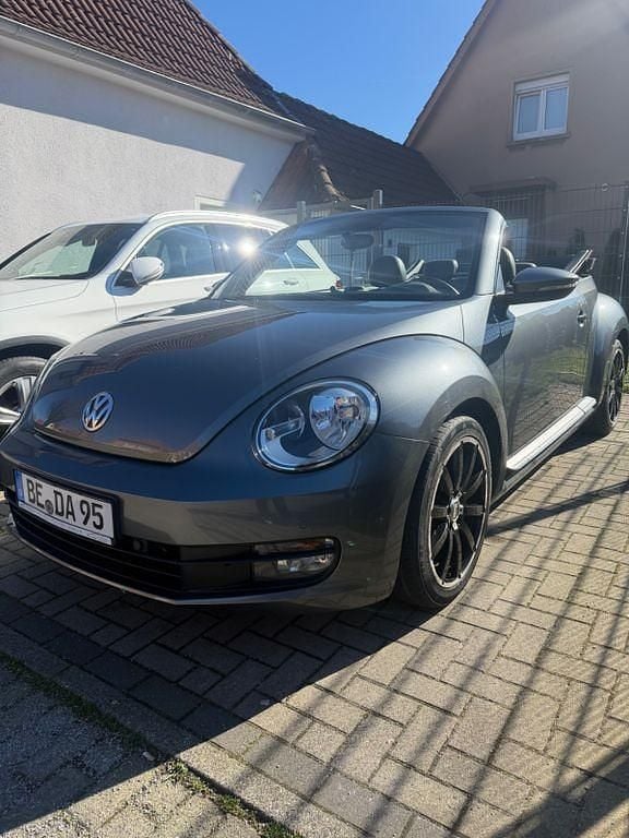 Gebraucht VW Beetle CLUB 105 PS (77 kW) 2014 Grau Kleinwagen