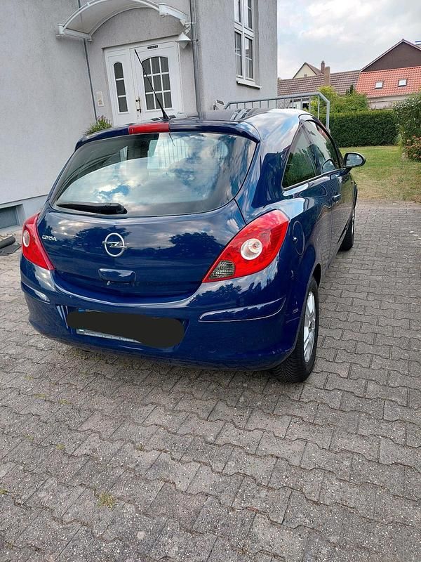 Second-hand Opel Corsa 80 CP (58 kW) 2009 Albastru Hatchback