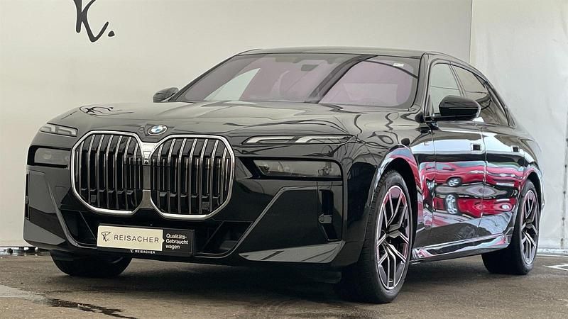 Saphirschwarz Gebraucht 2024 BMW 740 Comfort Edition Limousine | 87.999 € (Teuer) - Bild 1/4