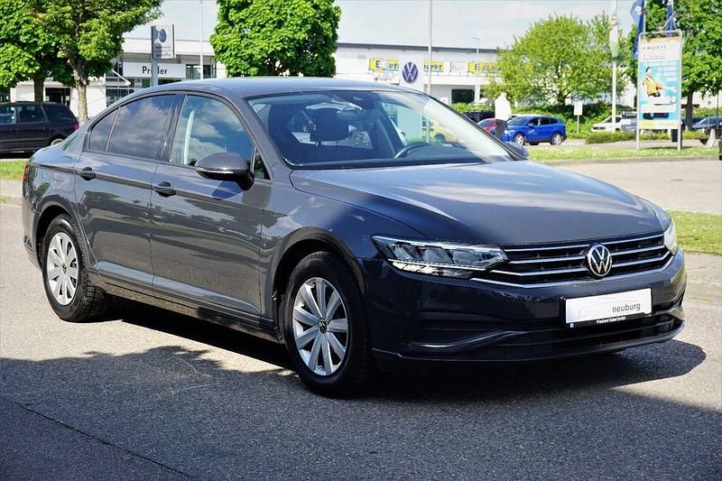 Gebraucht VW Passat Conceptline 122 PS (89 kW) 2021 Uranograu Limousine