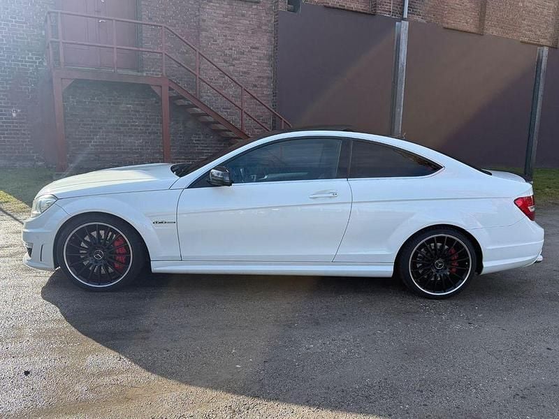 Gebraucht Mercedes C63 AMG AMG 487 PS (358 kW) 2011 Weiß Coupé