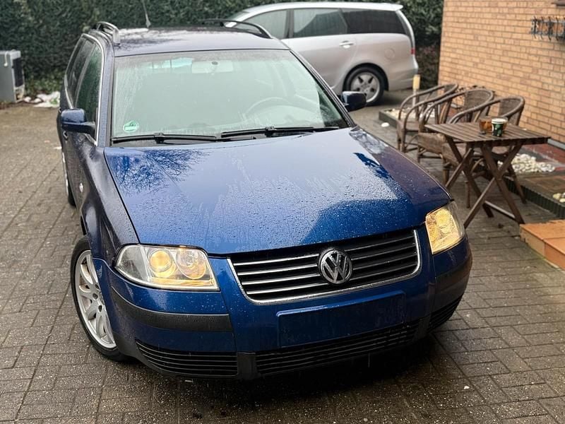 Gebraucht VW Passat 102 PS (75 kW) 2002 Blau Kombi