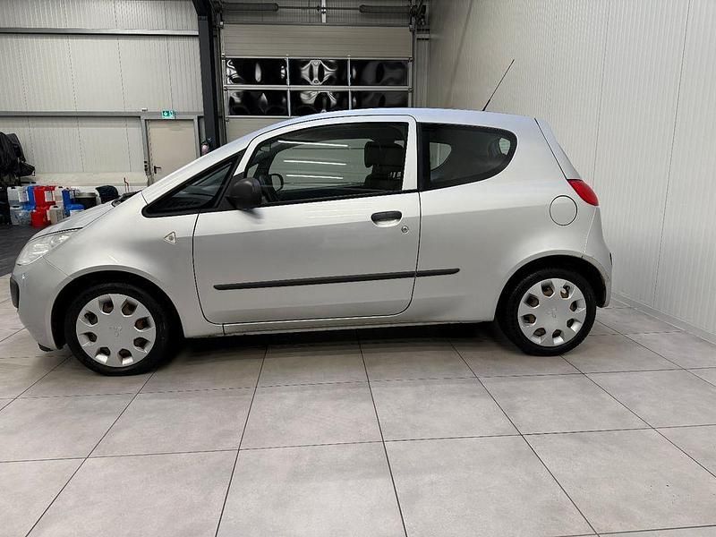 Gebraucht Mitsubishi Colt Inform 95 PS (69 kW) 2007 Silber Kleinwagen
