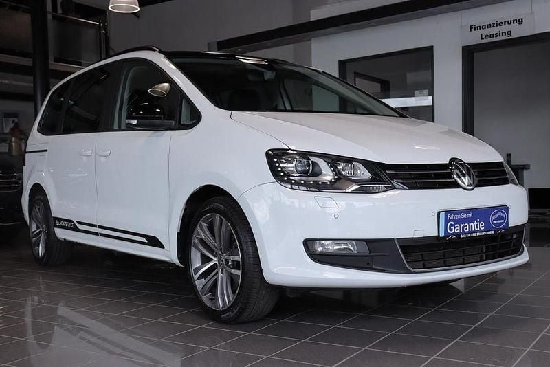 Gebraucht VW Sharan 150 PS (110 kW) 2020 Pure white Van / Kleinbus