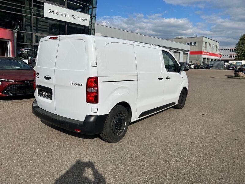 Gebraucht Toyota Proace 120 PS (88 kW) 2024 Weiss Van / Kleinbus