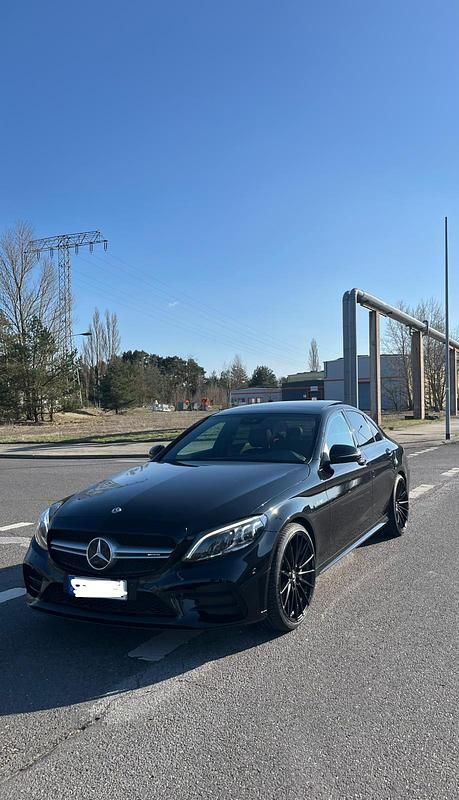 Schwarz Gebraucht 2019 Mercedes C43 AMG AMG Limousine | 38.999 € (Fairer Preis) - Bild 1/4
