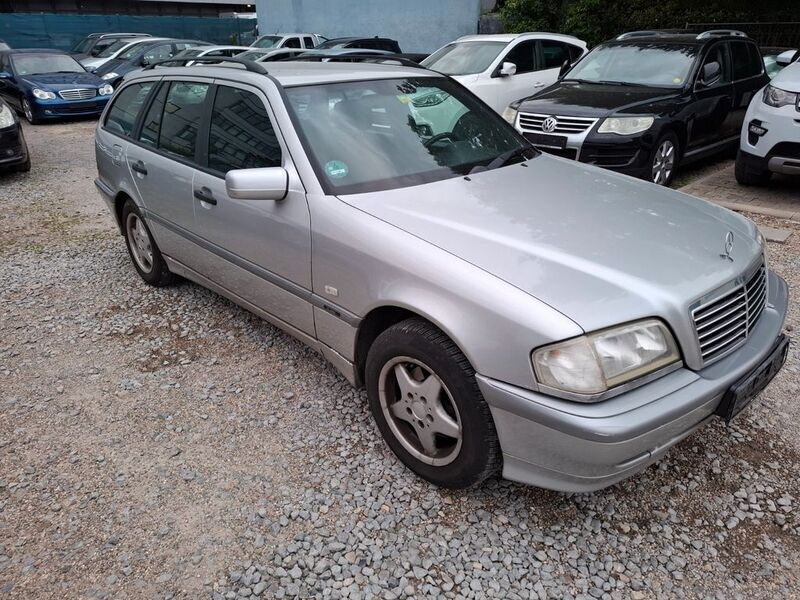 Silber Gebraucht 2000 Mercedes C180 Classic Limousine | 899 € (Superpreis) - Bild 1/4