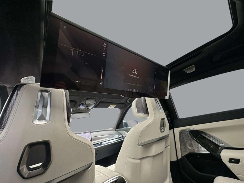 Gebraucht BMW M760e 381 PS (280 kW) 2025 Frozen deep grey metallic Limousine