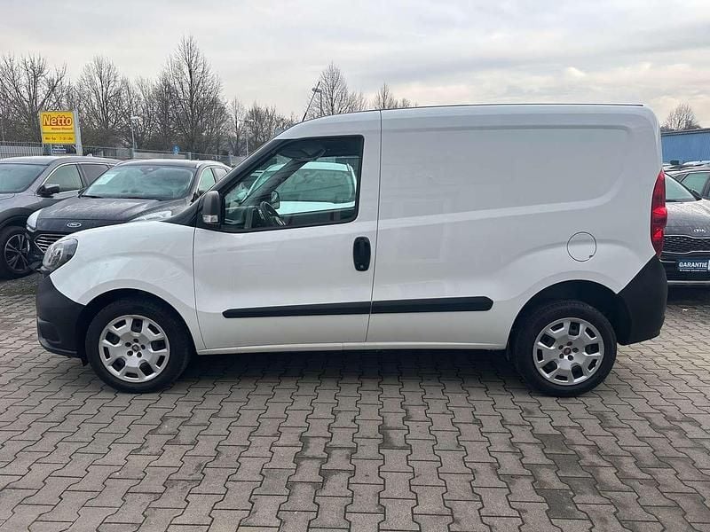 Gebraucht Fiat Doblò 95 PS (69 kW) 2020 Bianco banchisa/pack/canova Van / Kleinbus