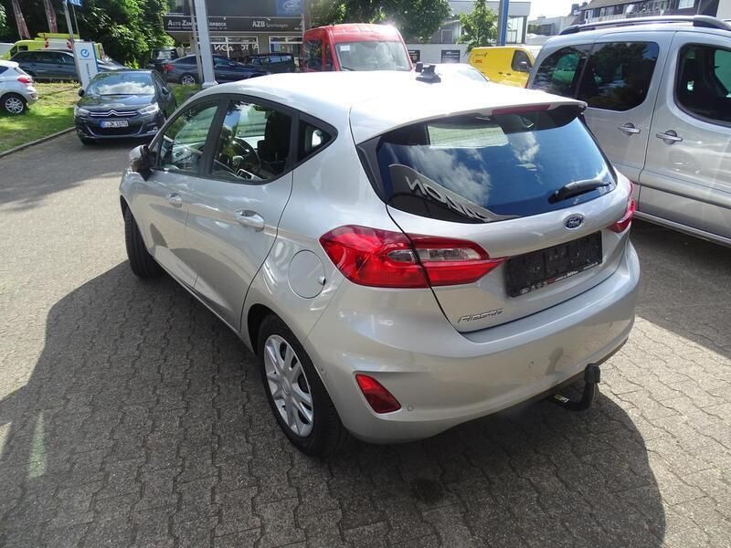 Gebraucht Ford Fiesta Cool & Connect 101 PS (74 kW) 2021 Silber metallic Kleinwagen