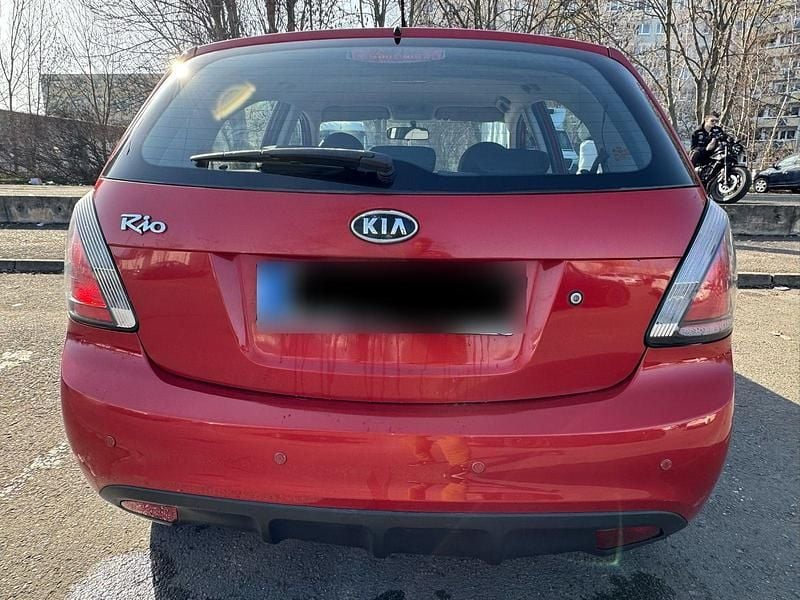 Gebraucht Kia Rio 80 PS (58 kW) 2011 Rot Kleinwagen