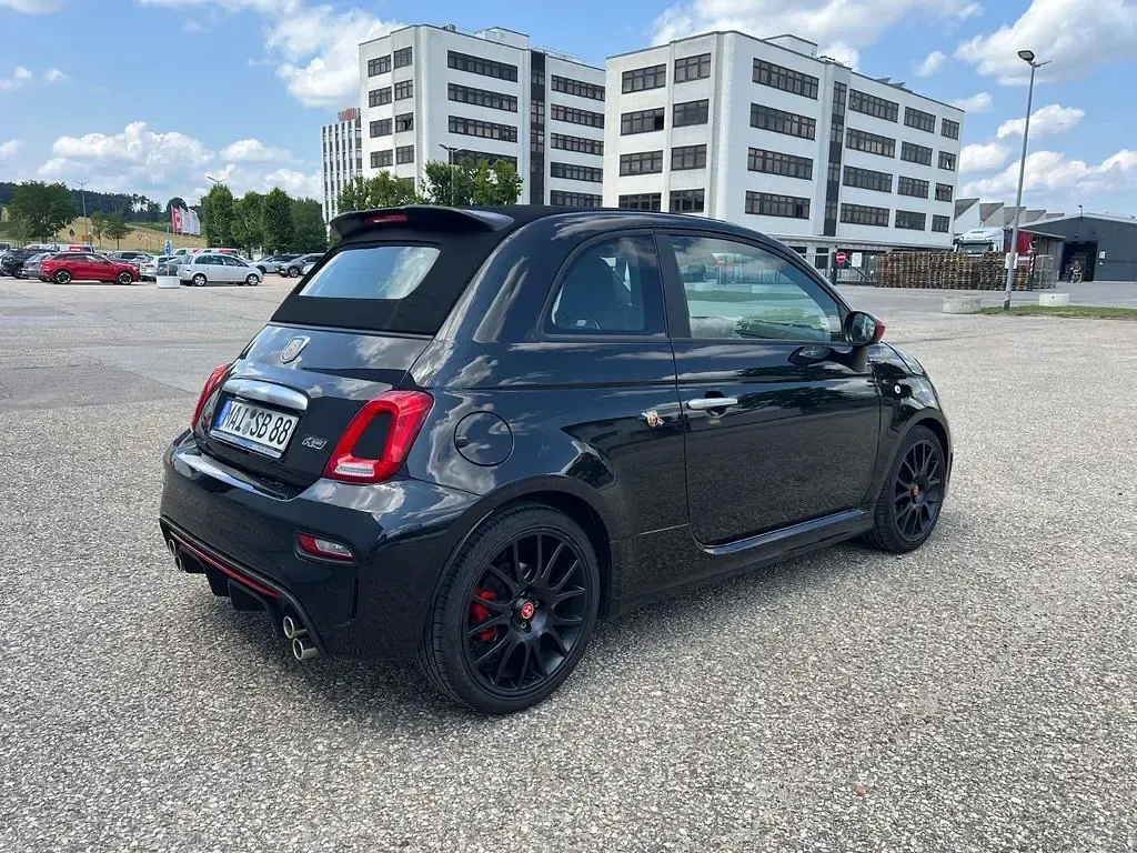 Gebraucht Abarth 595C 165 PS (121 kW) 2023 Schwarz Cabrio