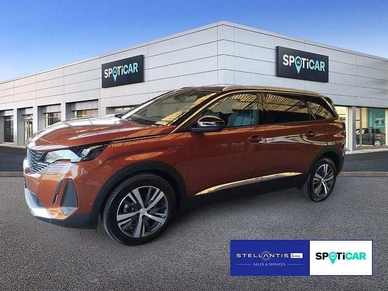 Orange Gebraucht 2023 Peugeot 5008 Allure Van / Kleinbus | 23.950 € (Superpreis) - Bild 1/3