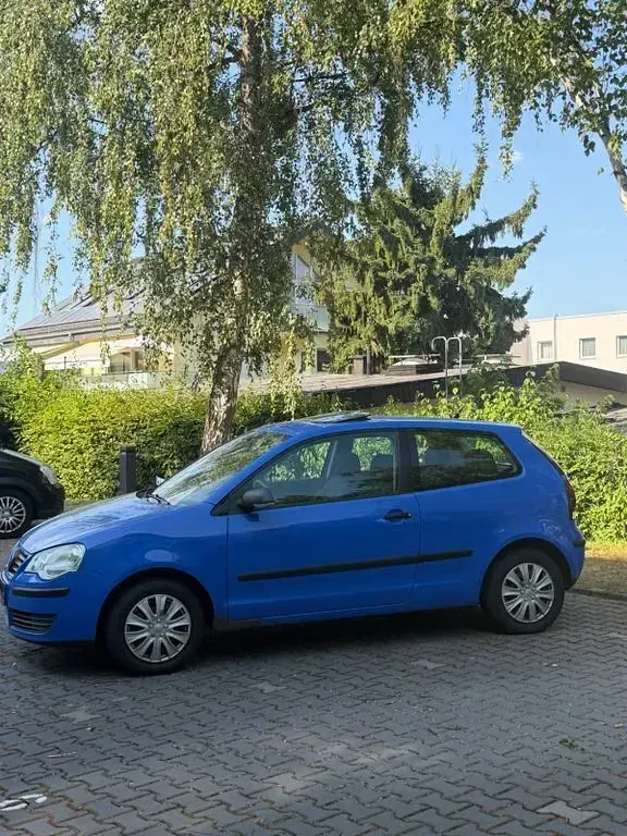 Gebraucht VW Polo 54 PS (39 kW) 2005 Blau Kleinwagen