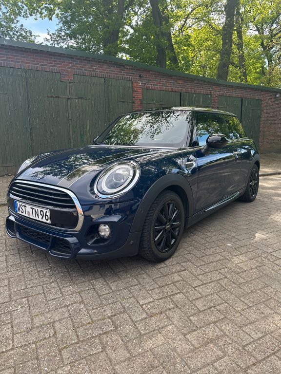 Blau Gebraucht 2019 Mini Cooper Kleinwagen | 17.600 € (Fairer Preis) - Bild 1/4