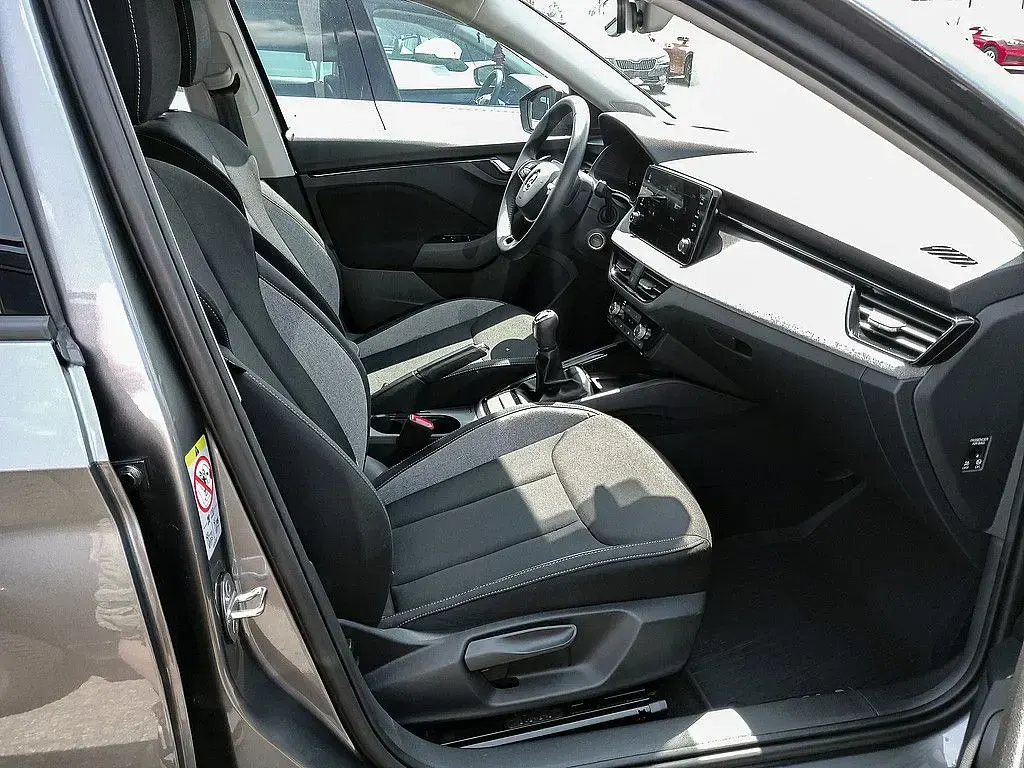 Gebraucht Skoda Scala Drive 95 PS (69 kW) 2024 Grau Kleinwagen