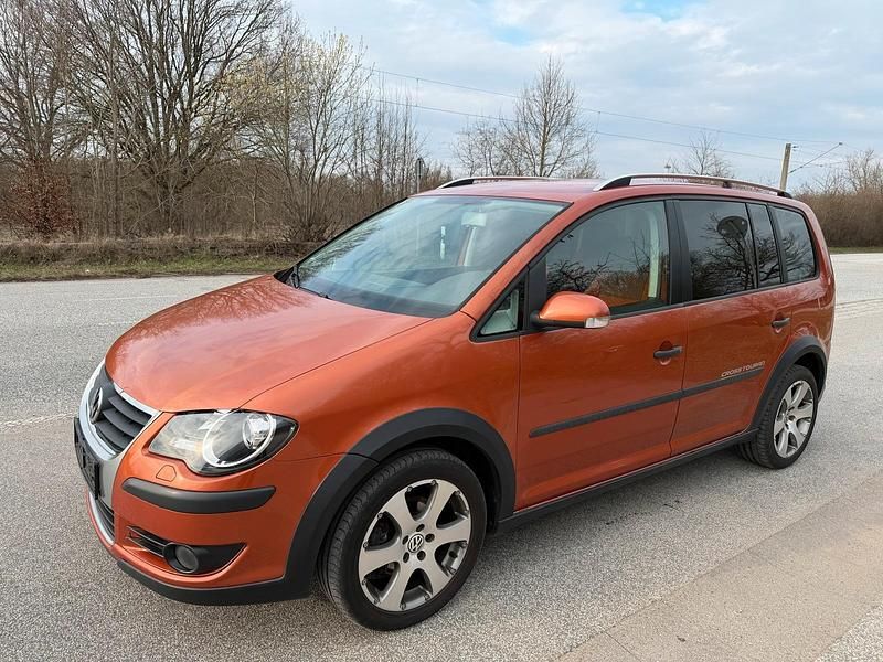 Gebraucht VW Touran 140 PS (102 kW) 2007 Orange Van / Kleinbus