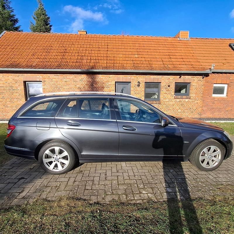 Gebraucht Mercedes C200 184 PS (135 kW) 2008 Grau Kombi