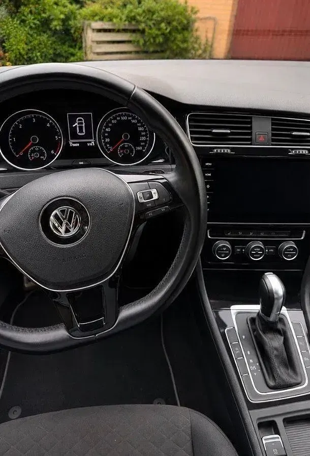 Gebraucht VW Golf VII Join 116 PS (85 kW) 2019 Schwarz Limousine