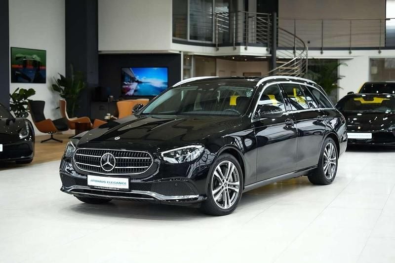 Gebraucht Mercedes E400 330 PS (242 kW) 2022 Schwarz  unilack Kombi