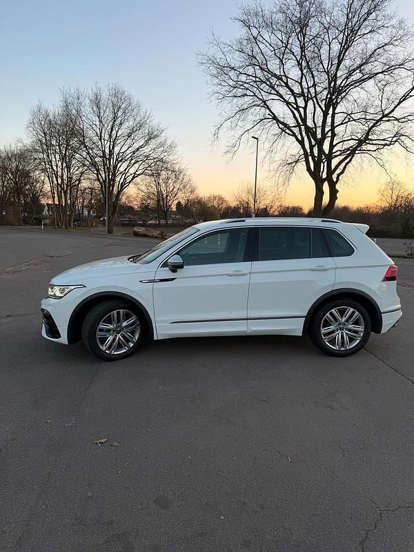 Gebraucht VW Tiguan R 320 PS (235 kW) 2021 Weiß SUV