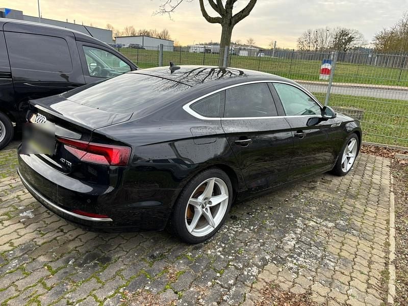 Schwarz Gebraucht 2019 Audi A5 Comfort Coupé | 23.500 € (Superpreis) - Bild 1/4