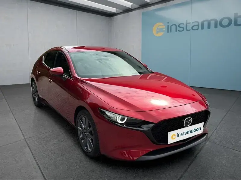 Gebraucht Mazda 3 Exclusive-Line 150 PS (110 kW) 2023 Rot Limousine