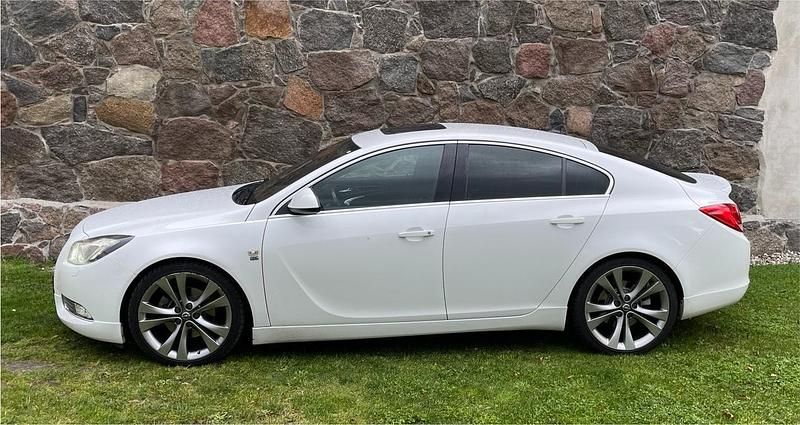 Gebraucht Opel Insignia OPC 160 PS (117 kW) 2010 Weiß Limousine