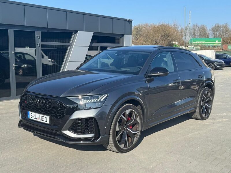 Grau Gebraucht 2020 Audi RS Q8 Sport SUV | 75.990 € (Guter Preis) - Bild 1/4