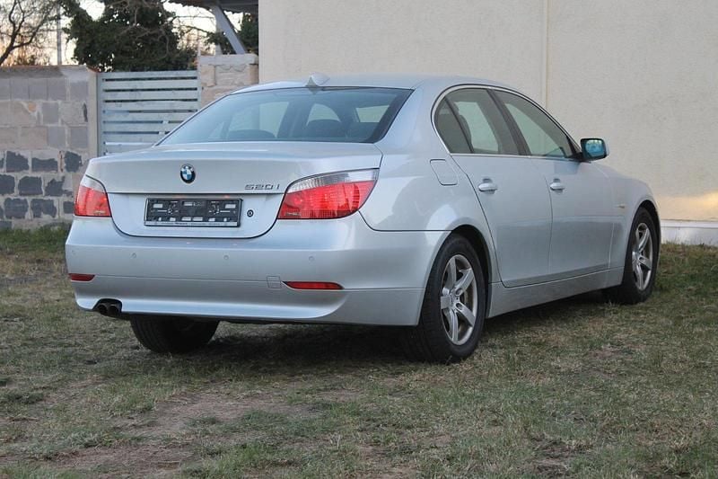 Gebraucht BMW 520 170 PS (125 kW) 2005 Silber Limousine