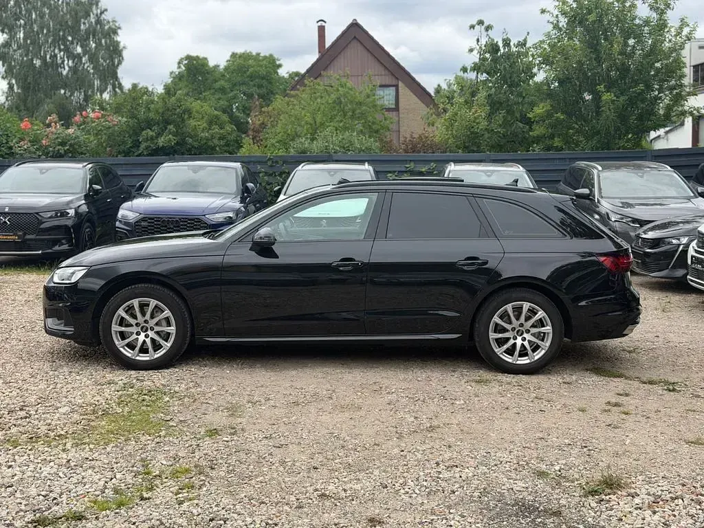 Gebraucht Audi A4 Advanced 204 PS (150 kW) 2022 Schwarz Kombi