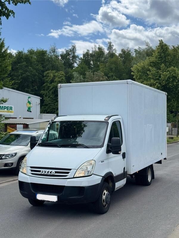 Weiß Gebraucht 2008 Iveco Daily | 5.999 € - Bild 1/4