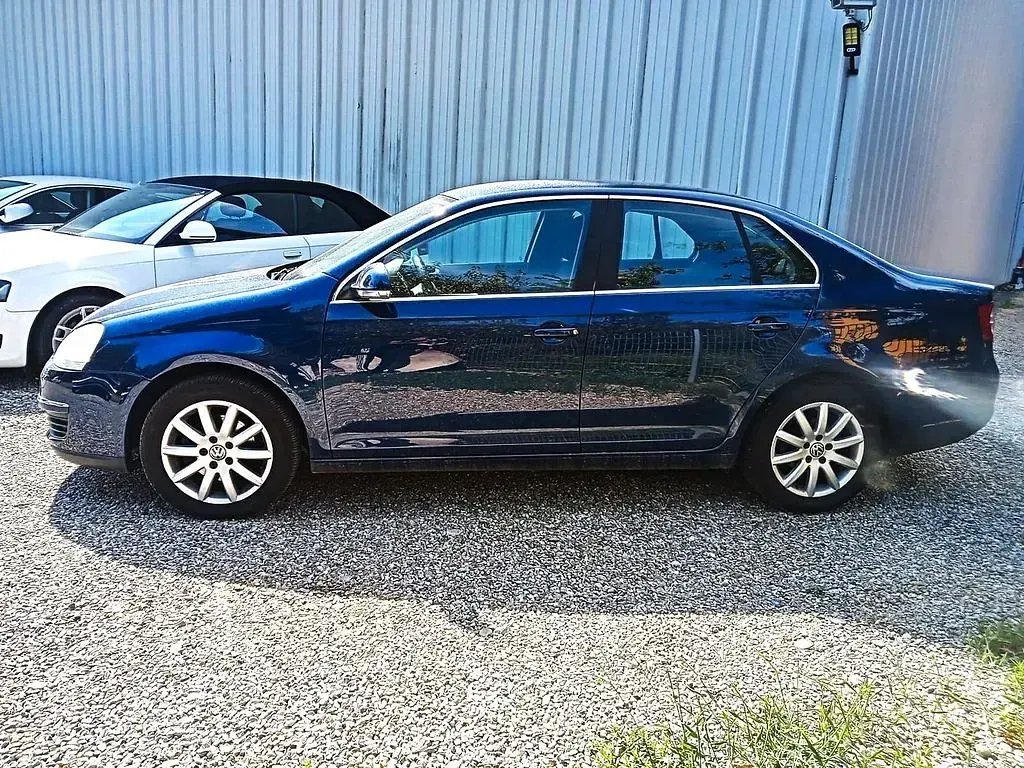 Gebraucht VW Jetta Comfortline 140 PS (102 kW) 2007 Blau Limousine
