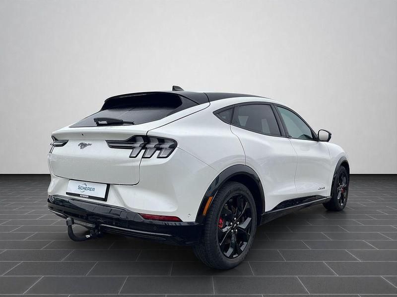 Gebraucht Ford Mustang Mach-E Premium 216 kW (294 PS) 2023 Weiß SUV