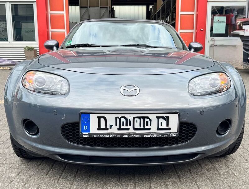 Grau Gebraucht 2007 Mazda MX5 Energy Cabrio | 8.799 € (Fairer Preis) - Bild 1/4