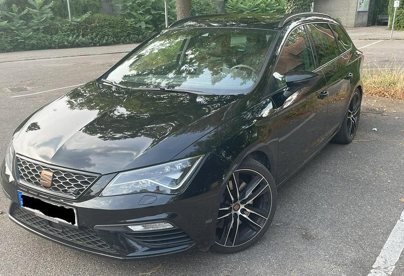 Schwarz Gebraucht 2020 Cupra Leon Kombi | 25.000 € (Fairer Preis) - Bild 1/2
