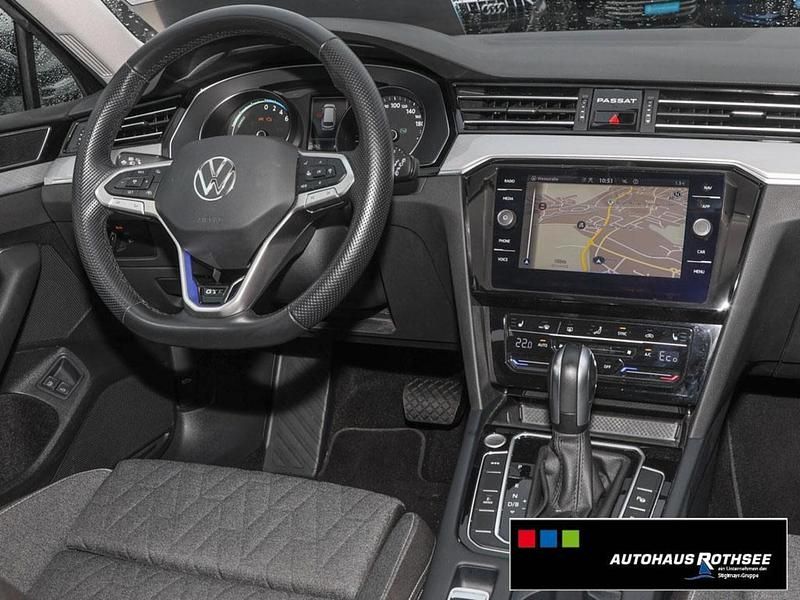 Gebraucht VW Passat GTE 218 PS (160 kW) 2022 Grau Kombi