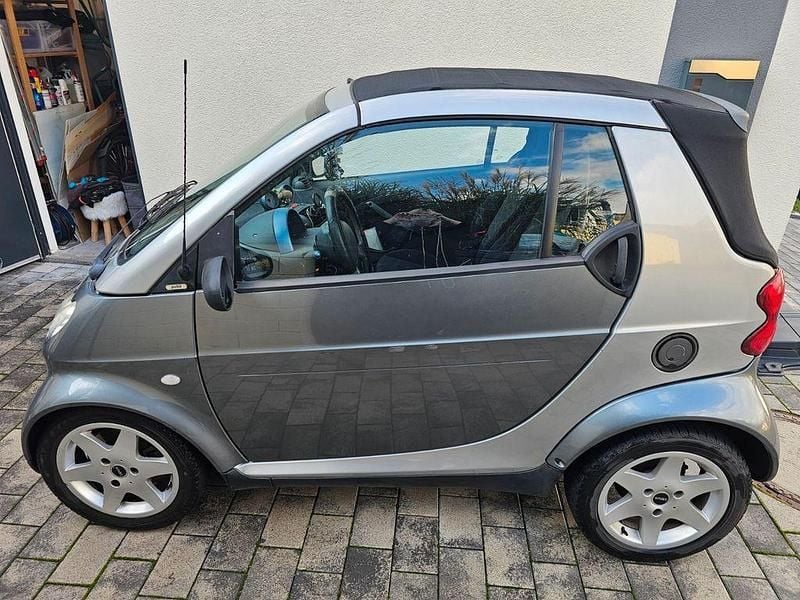 Grau Gebraucht 2002 Smart ForTwo Cabrio Pulse Cabrio | 3.500 € (Etwas zu teuer) - Bild 1/4