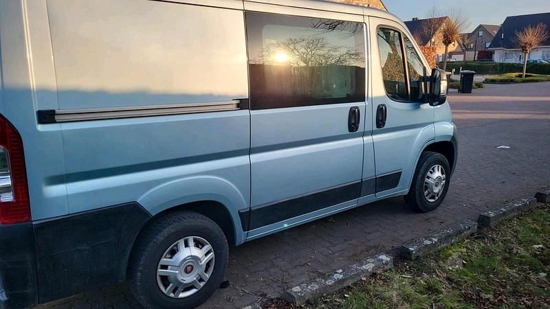 Gebraucht Fiat Ducato 115 PS (84 kW) 2012 Blau Van