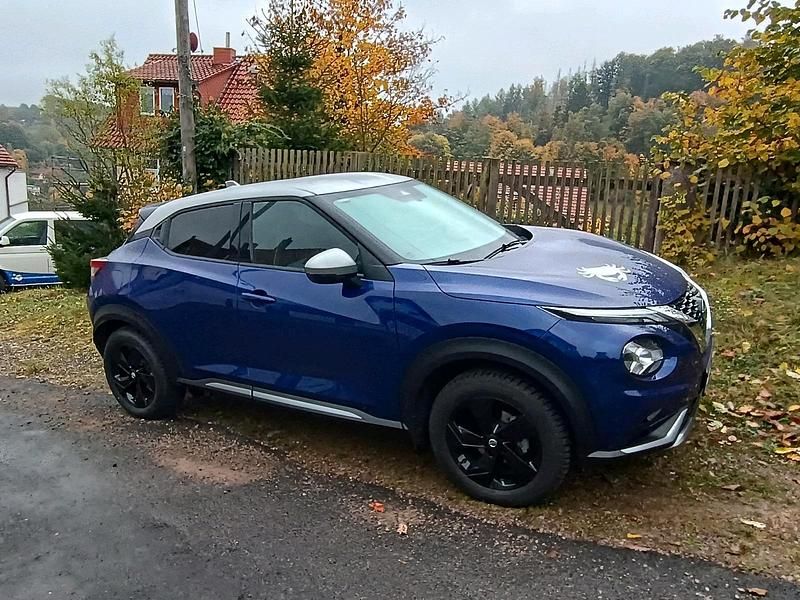 Blau Gebraucht 2022 Nissan Juke SUV | 18.900 € (Guter Preis) - Bild 1/4