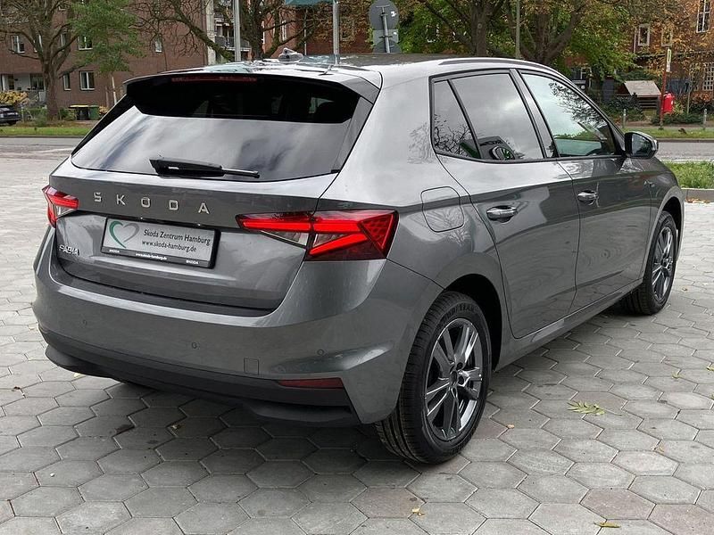 Neu Skoda Fabia Tour 80 PS (58 kW) 2025 Grau Kleinwagen