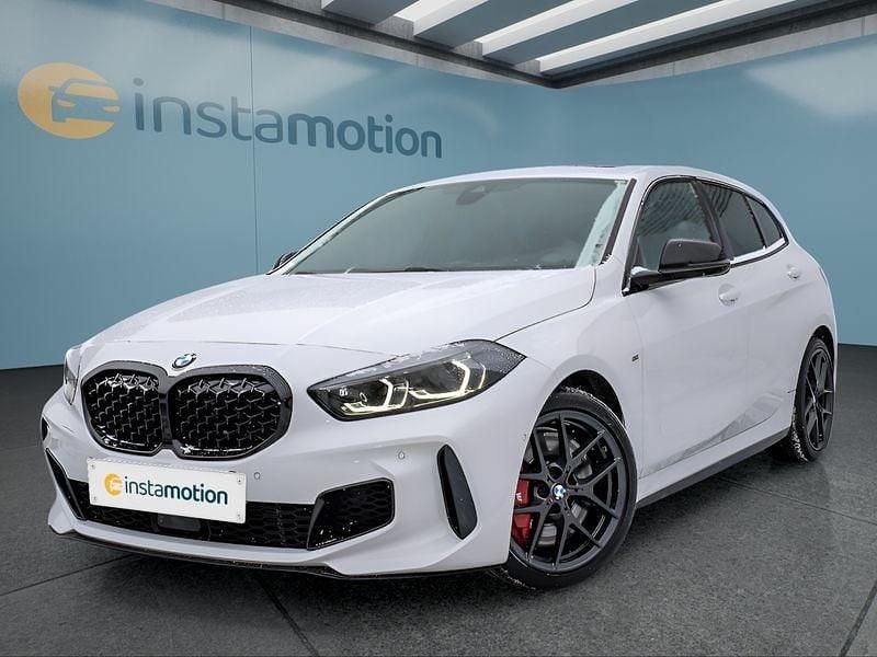 Weiß Gebraucht 2022 BMW 135 Kleinwagen | 35.549 € (Fairer Preis) - Bild 1/4