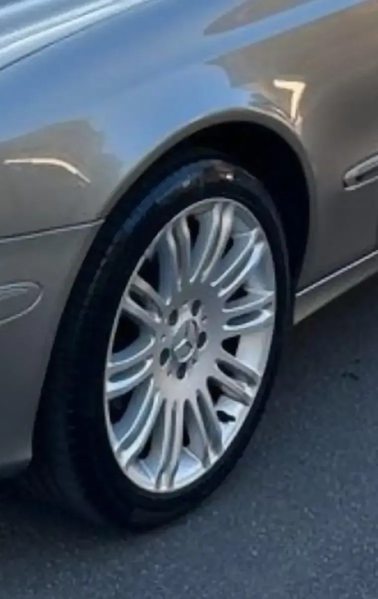 Gebraucht Mercedes E280 190 PS (139 kW) 2008 Grau Limousine