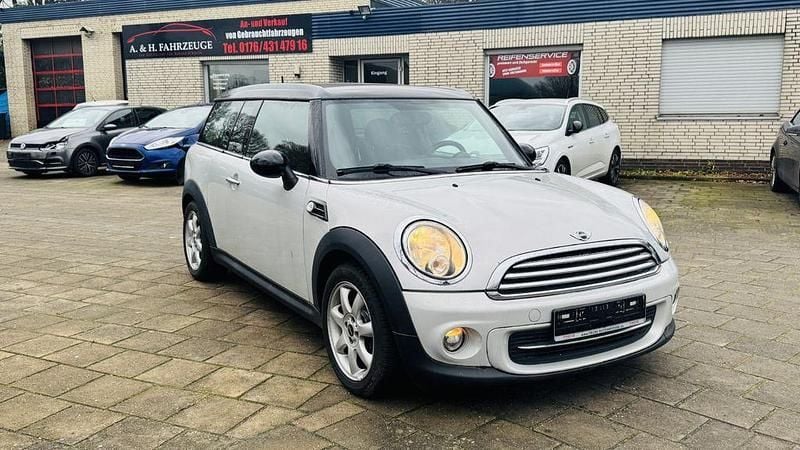 Silber Gebraucht 2010 Mini Cooper Clubman Kombi | 4.000 € (Fairer Preis) - Bild 1/4