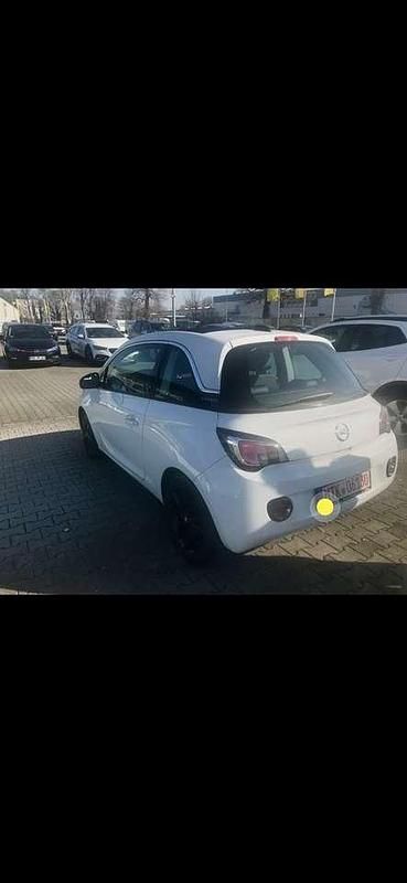 Weiß Gebraucht 2016 Opel Adam Kleinwagen | 9.400 € (Etwas zu teuer) - Bild 1/1