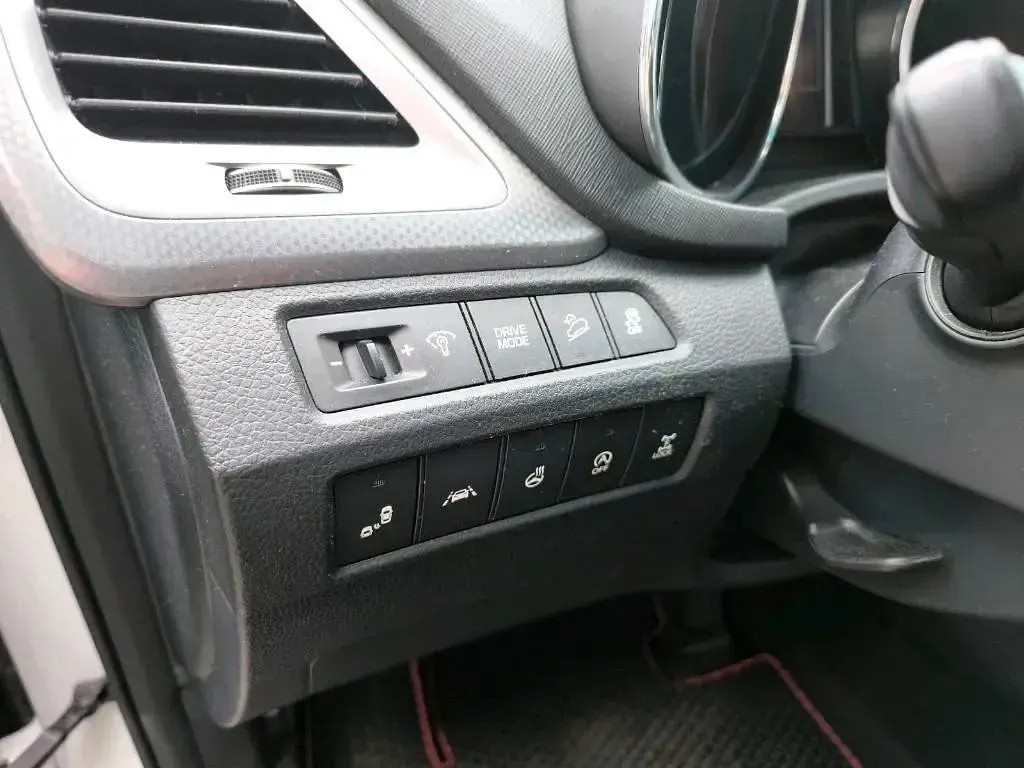 Gebraucht Hyundai Grand Santa Fe 200 PS (147 kW) 2017 Weiß SUV