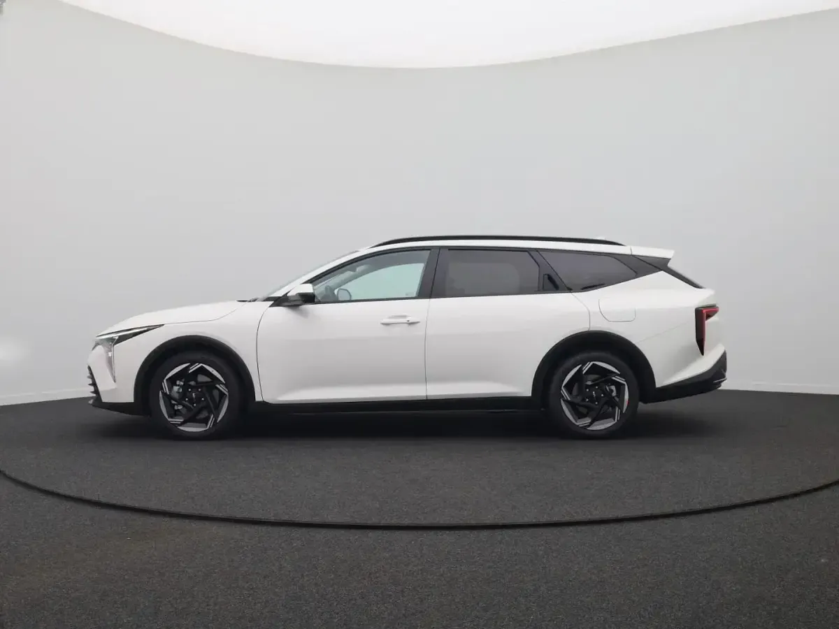 Neu Kia K4 Vision 116 PS (85 kW) 2026 Weiß