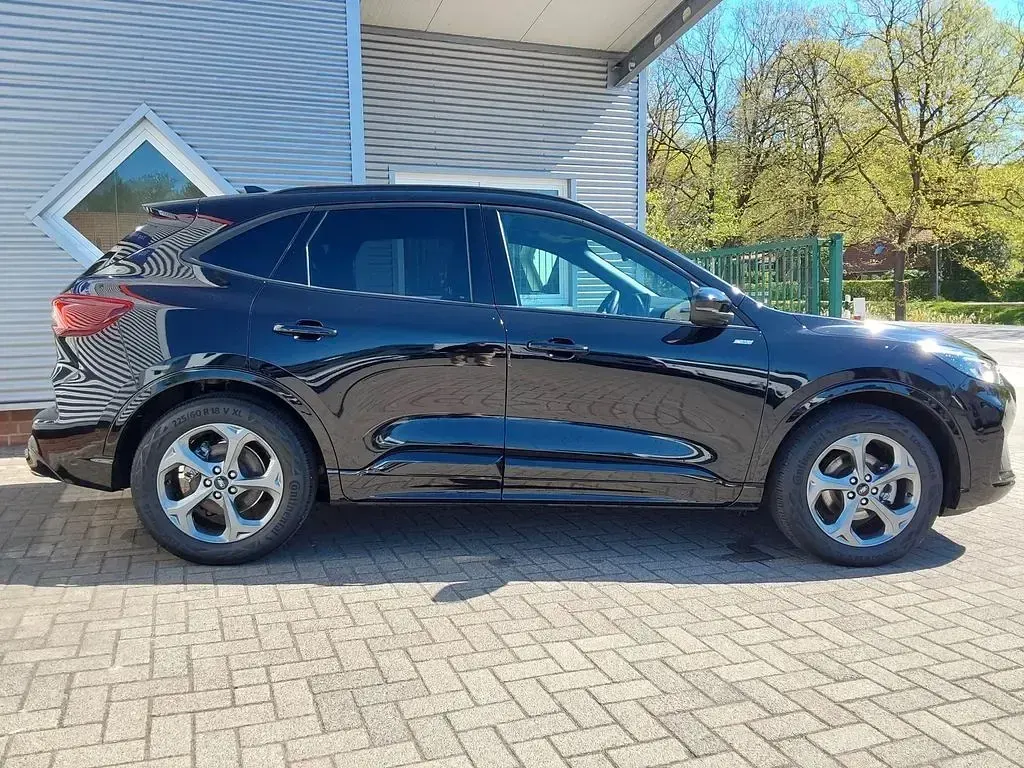 Gebraucht Ford Kuga ST 186 PS (136 kW) 2025 Schwarz SUV