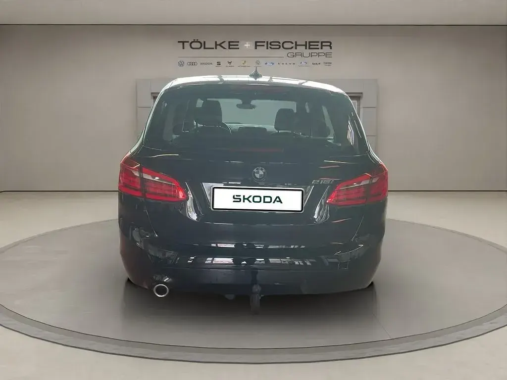 Gebraucht BMW 216 Active Tourer Advantage 109 PS (80 kW) 2020 Schwarz Van / Kleinbus