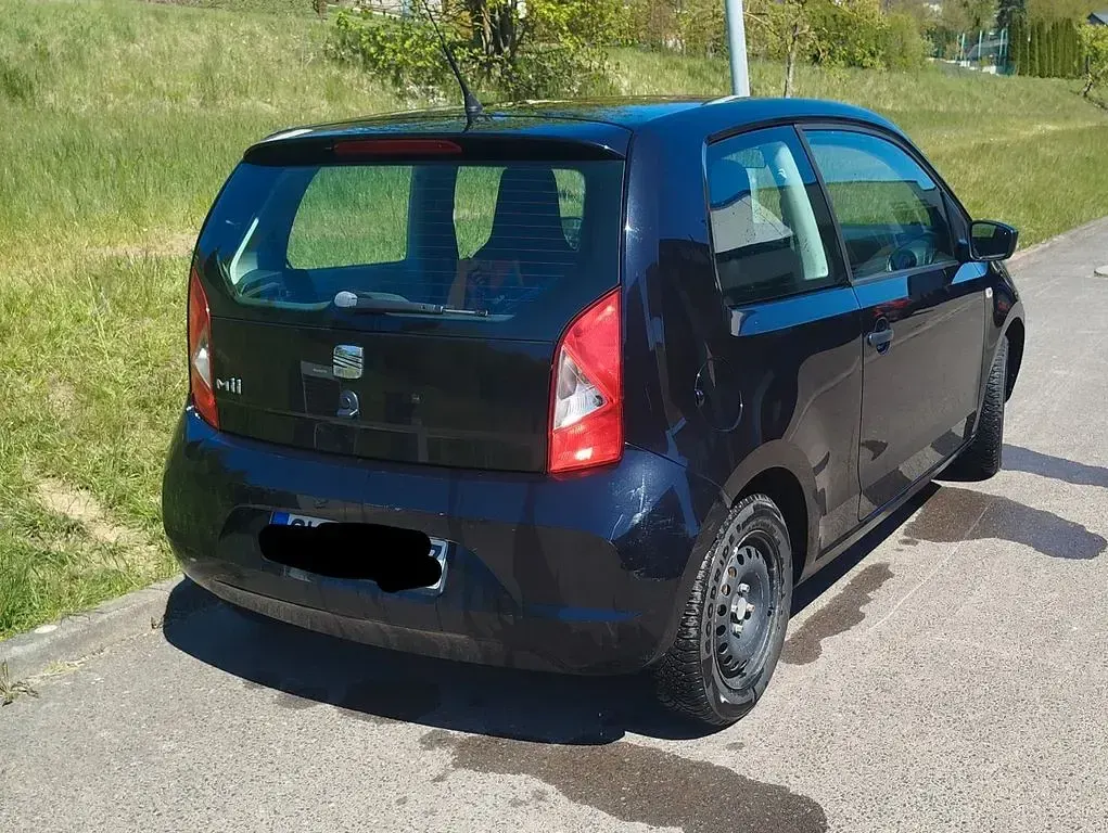 Używany Seat Mii 60 KM (44 kW) 2012 Czarny Hatchback